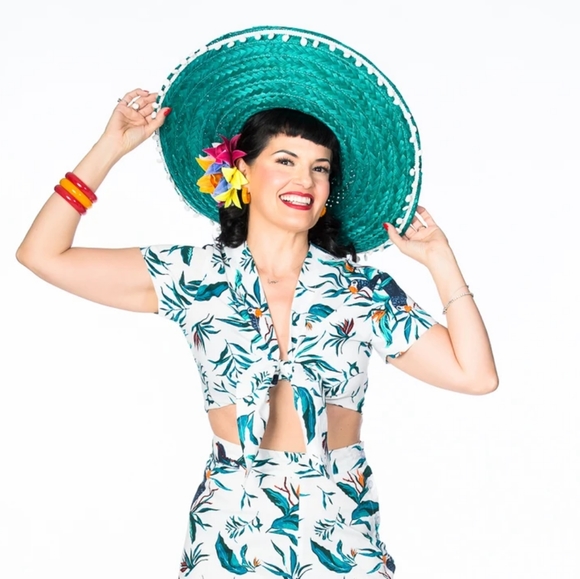 Bernie Dexter Royal Crown Tie Top in Parrot Print - Picture 2 of 15